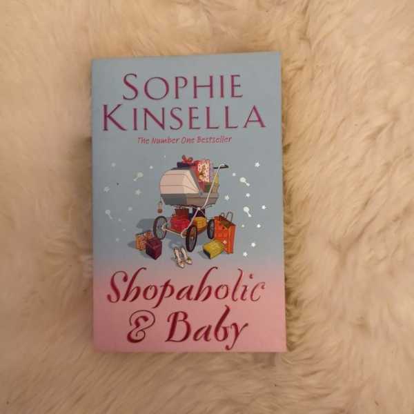 Book Review: Shopaholic And Baby - Shaloo Walia
