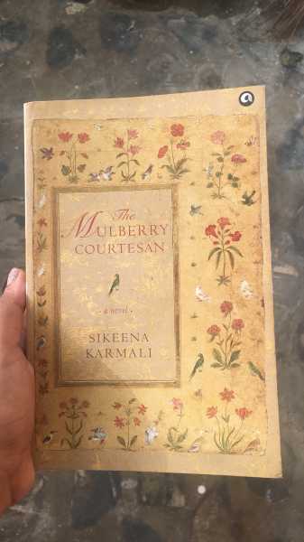 Book Review: The Mulberry Courtesan