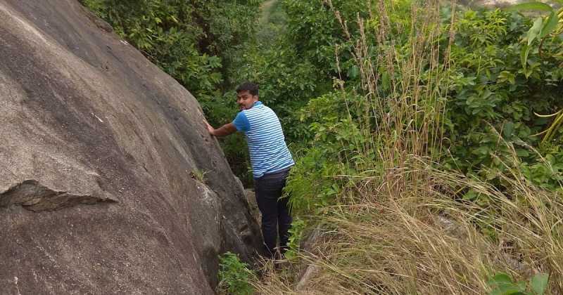 Book Review Of "Kuch Woh Pal" By Subrat Saurabh