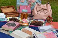 Bookish Candles, Instagram & More - Here’s a fun Q & A with the young & talented Afia!