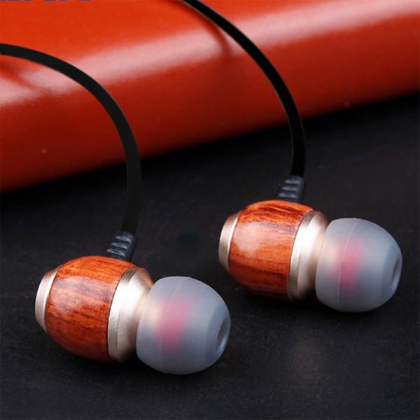 Boult BassWoods Wired HD In-ear Headphones Launched - Gadget Darbar