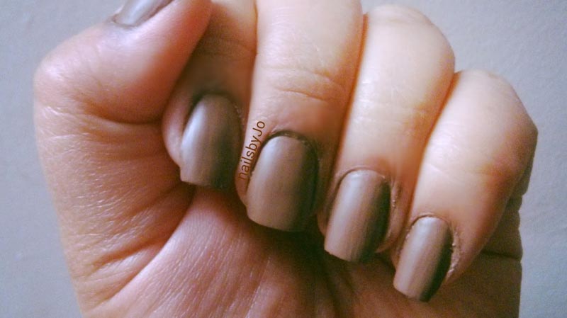 Brown Matte Crisscrossed