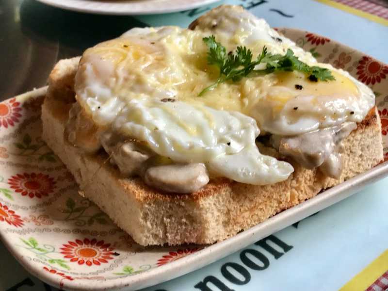 Bun Maska, Andaa And Chai…