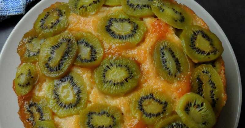 Butterless Whole Wheat Kiwi Upside Down Cake
