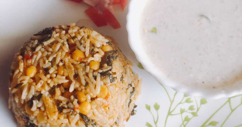 CHANA DAAL PALAK PULAO WITH CUCUMBER RAITA