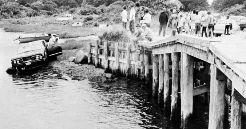 CHAPPAQUIDDICK: IF YOU ARE POWERFUL YOU CAN GET AWAY WITH ANYTHING | Review Of The Week