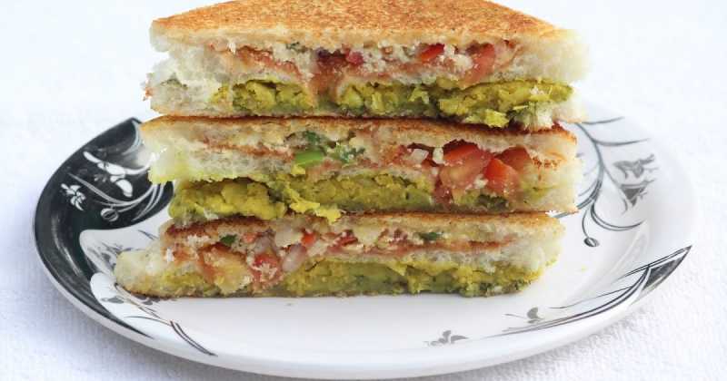 CHICKPEA SANDWICH / CHICKPEAS SANDWICH / CHOLE SANDWICH 