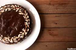 CHOCOLATE ALMOND CAKE (REINE DE SABA)