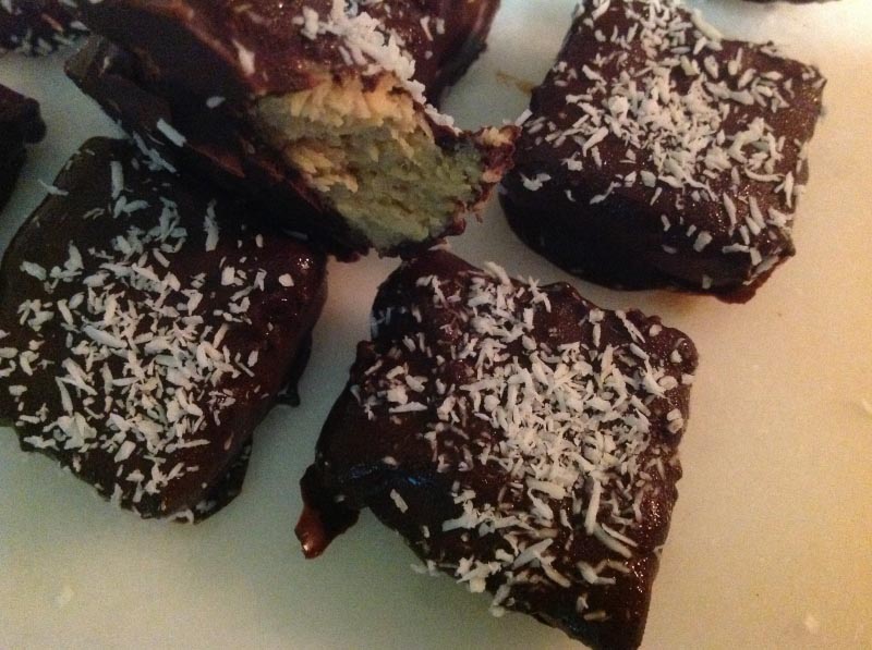 COCONUT CARAMEL MINI BITES