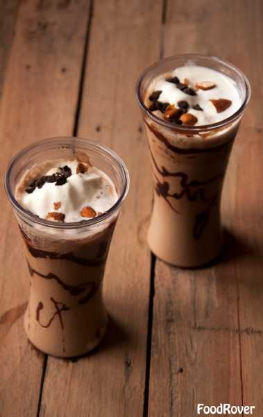 CREAMY ICED MOCHA 