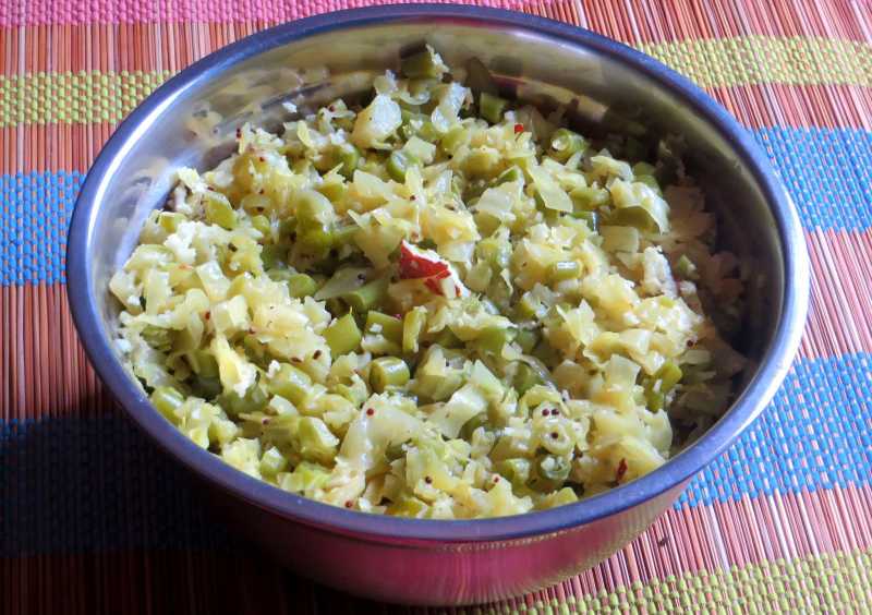 Cabbage & Green Beans Palya