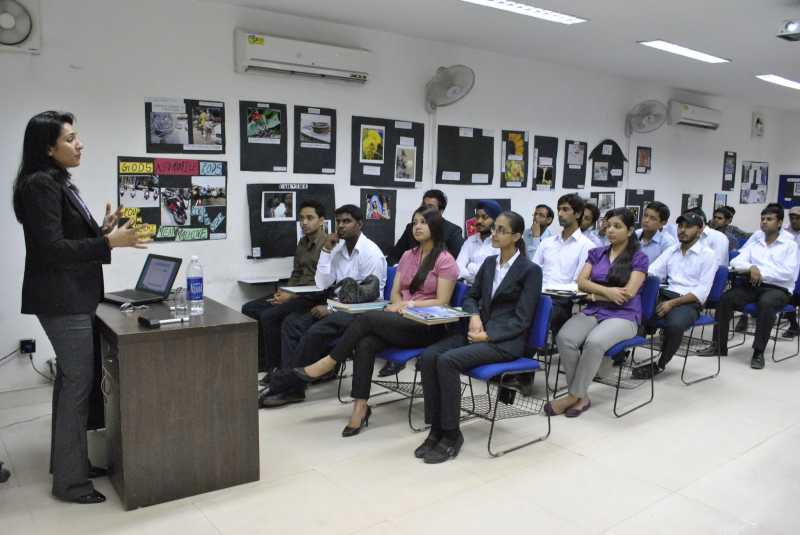 Career Opportunities Which You Can Take After You Pursue Journalism From The Best Journalism Colleges In Delhi - E-BOOKSKART