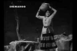 Chadh Gayo Papi Bichhua - Lata Mangeshkar Hindi Old Songs