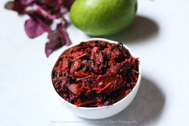 Cheera Avial | Cheera Pacha Manga Avial | Sivappu Keerai Aviyal