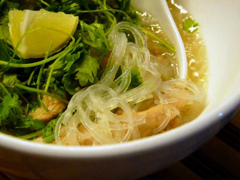 Chicken Glass Noodle Soup Vietnamese (Mien Ga) Style