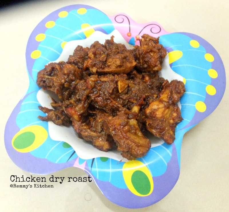 Chicken Dry Roast Kerala Style / Kozhi Varattiyathu / Kozhi Peralan