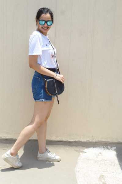 Chiconomical: 10 Ways To Wear Denim Shorts