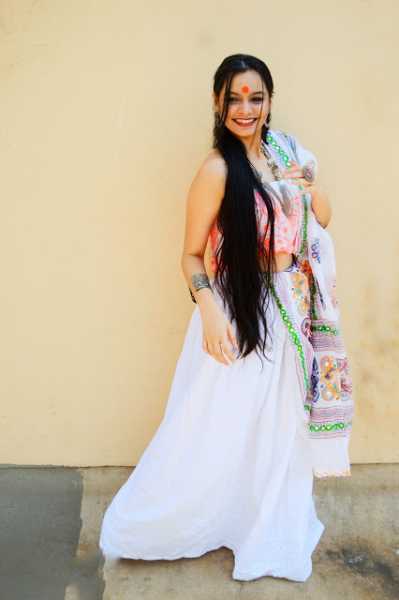 Chiconomical: 3 Navratri Looks On A Budget : White