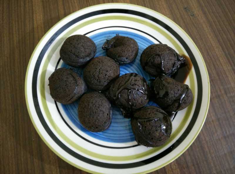 Chocolate Cake Bombs