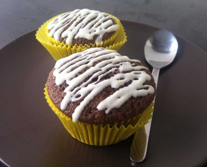 Chocolate Cup Cake With White Chocolate Frosting