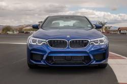 Choosing the Right Road Trip Vehicle - Caffeine Chronicle