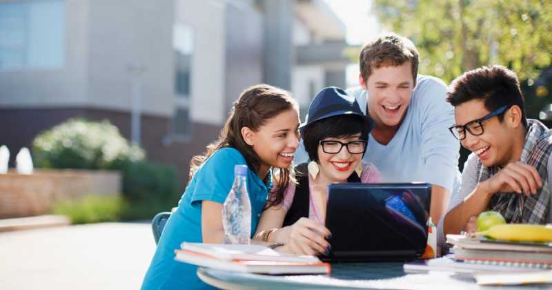 Collage Student E05: How To Make Money In College Without Burning Out