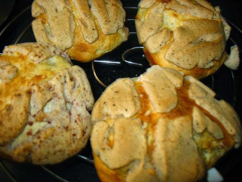 Conchas De Colores Naturales - Baking Eggless (May Challenge)