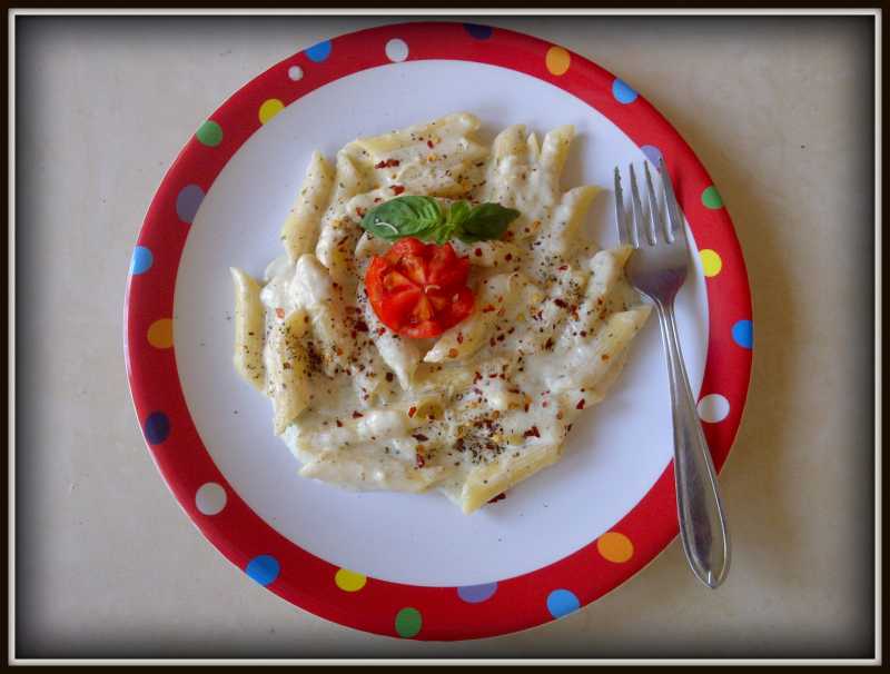 Creamy White Sauce Penne Pasta