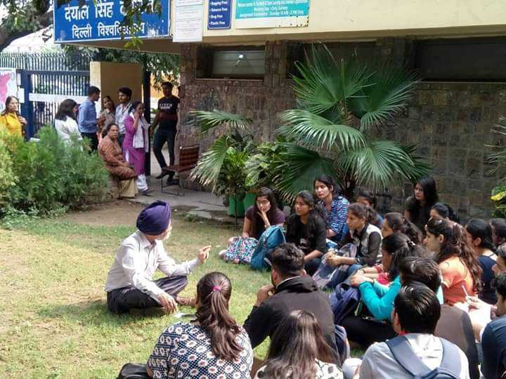 Crisis At Dyal Singh College! - DU Times