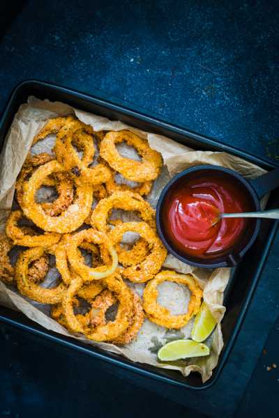 Crispy Air Fryer Onion Rings { Vegan, No Oil } - Sandhya