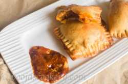Crispy Baked Vegetable Pockets recipe - Pooja\
