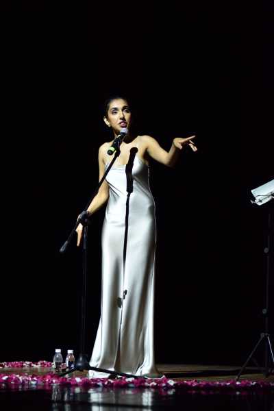 Crossword Bookstores Brings The Enthralling Poetry Of Rupi Kaur To Mumbai.