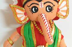 Cute Cloth Ganesha from Dolls of India .