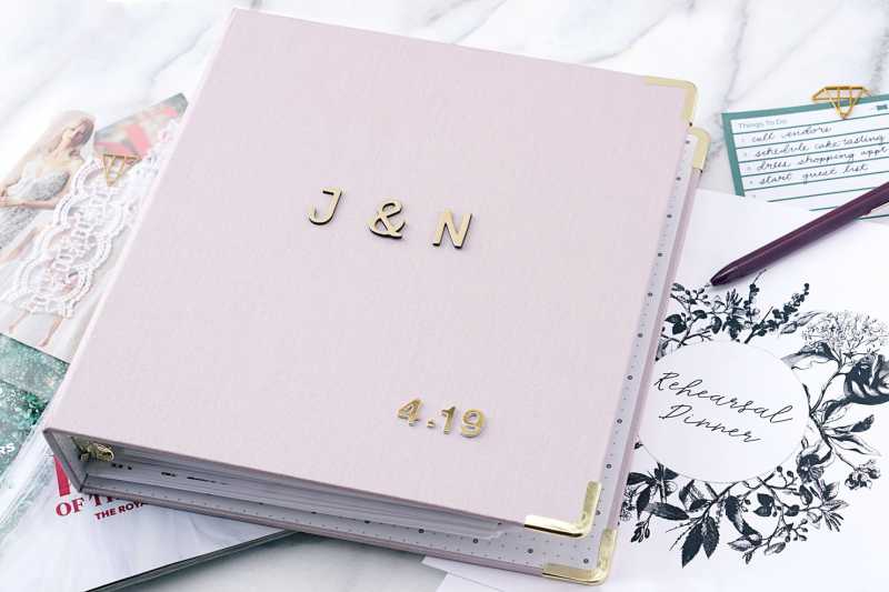 DIY Wedding Binders To Plan A Perfect Wedding - IKreate Passions