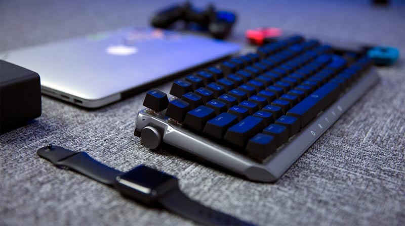 DREVO BladeMaster: A High-End Gaming Keyboard With Programmable Knob</title> <link Rel=