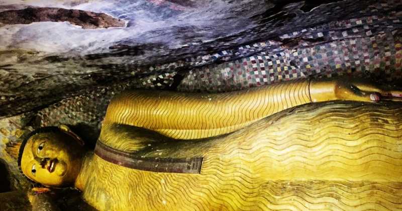 Dambulla Caves And Golden Temple : Sri Lanka