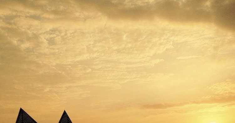 Dancing Lessons Onto "Songs Of The Sea" At 