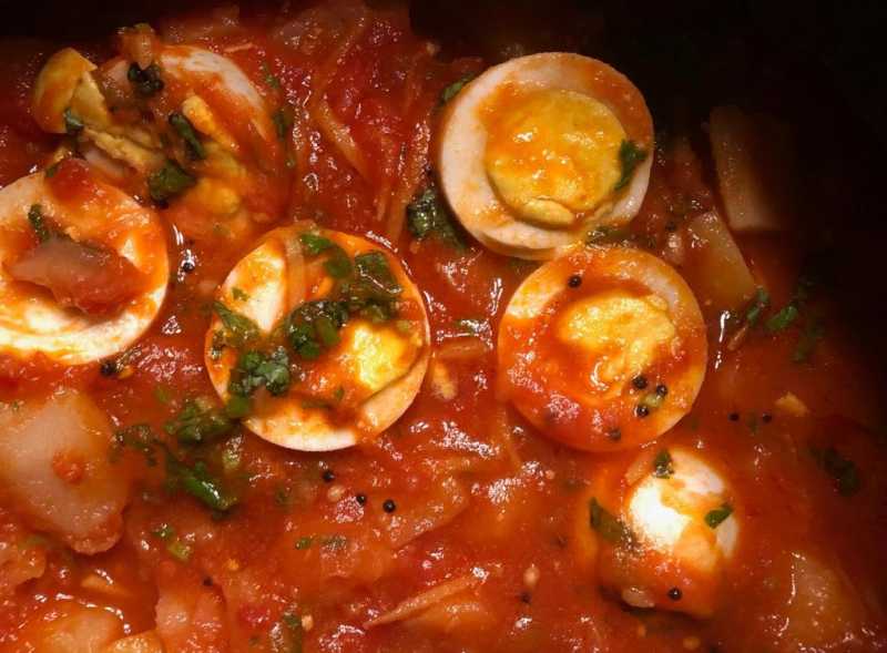 Dastarkhwan E Ramzan : A Quick Egg And Potato Curry