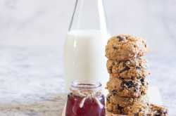 date & oat cookies