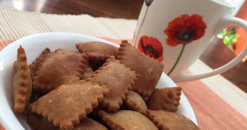 Date And Banana Shankarpaali