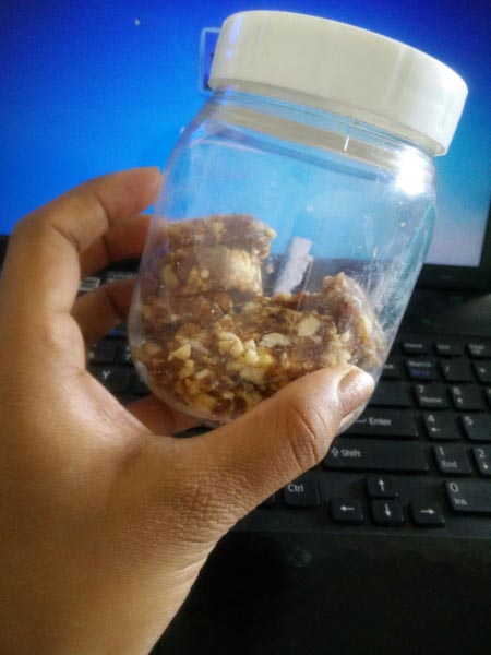 Dates And Dry Fruits Roll / Burfi