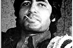 Deewar-“Mere Pass Maa Hain” -http://bit.ly/Deewar