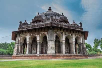 Delhi Or Dilli, The City That Robs You