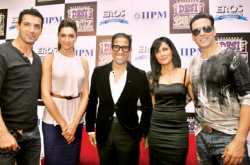 Desi Boyz Team perform at IIPM B School