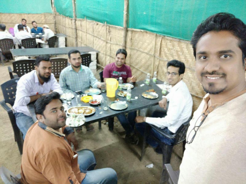 Desi Tadka Dhaba With School Friends - Shaikh Noman Ahmed