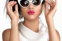 Designer eyeglass/sunglass frames for your face shape