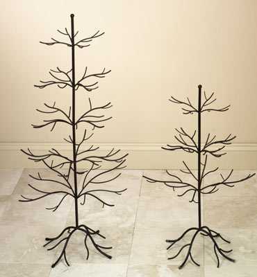 Different Uses Of A Wrought Iron Tree | Handicrafts Guide