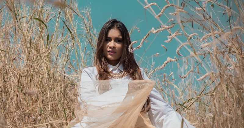 Diwali Style Guide - Retro Gold!