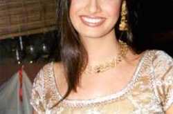 diya mirza biography and picture gallery