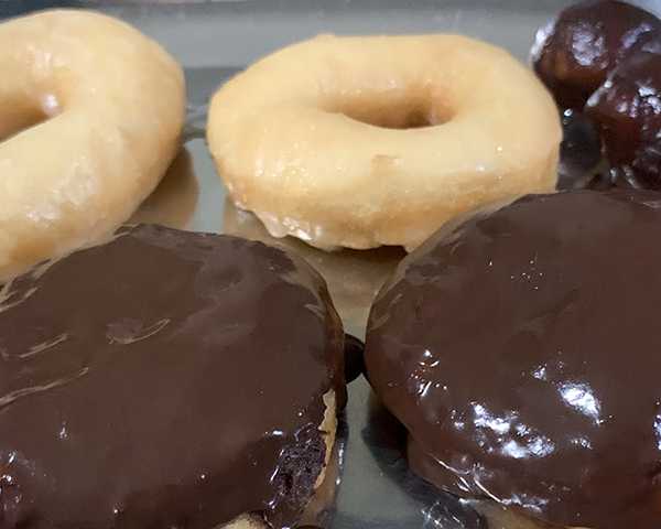 Donuts - Arthi Amaran